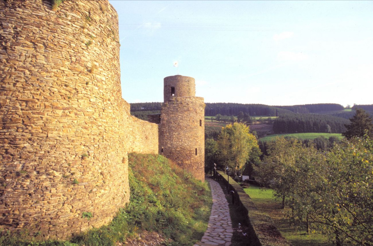 Château de Burg-Reuland (ruines)